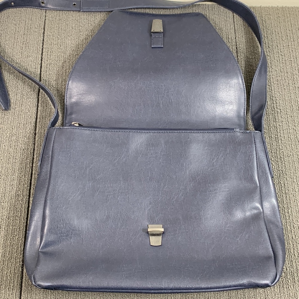 Matt & Nat Messenger Bag Navy Blue Vegan Leather Lesson Laptop Shoulder Bag - Picture 13 of 17